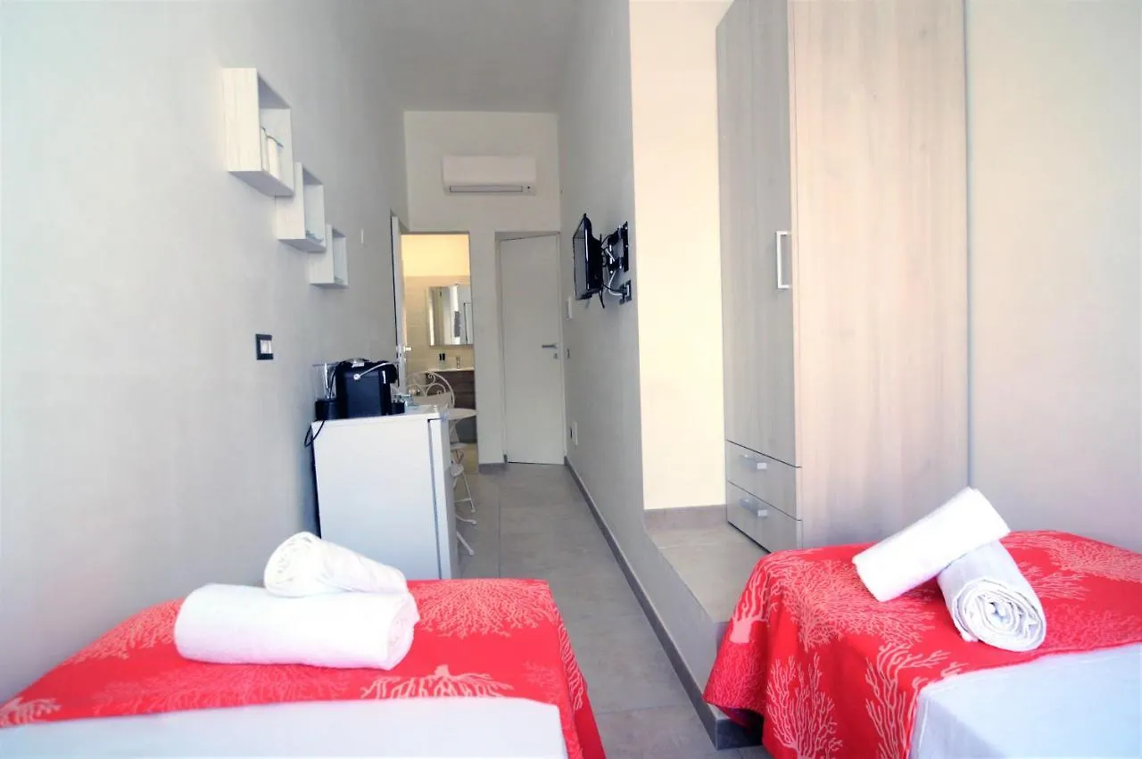 Affittacamere Hotel Petit Marzamemi Italia